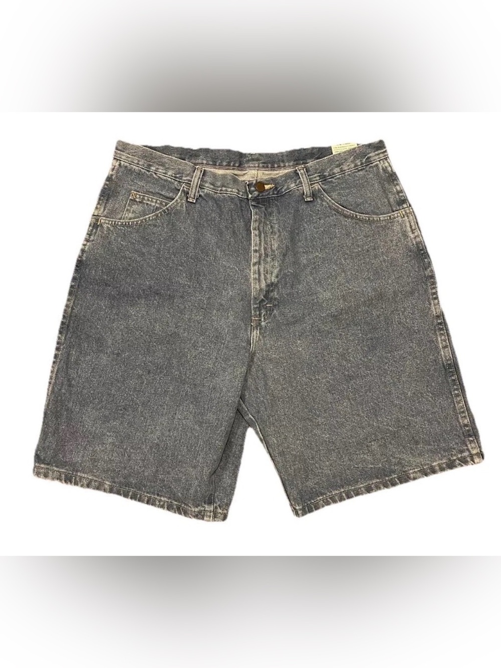Wrangler Classic Fit Denim Shorts Relaxed Seat & Thigh Men’s Size 38 NWT